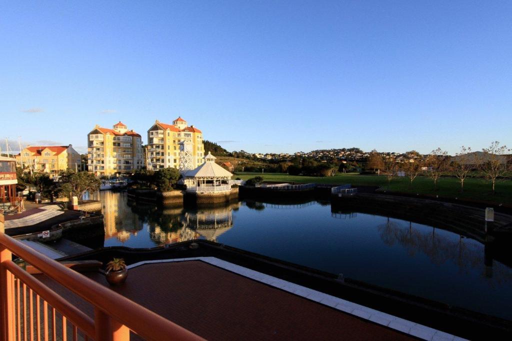 Gulf Harbour Lodge Auckland Exterior photo